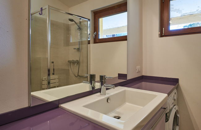 Apartamento de 2 quartos em Porto Valtravaglia com piscina e jardim - Foto 17