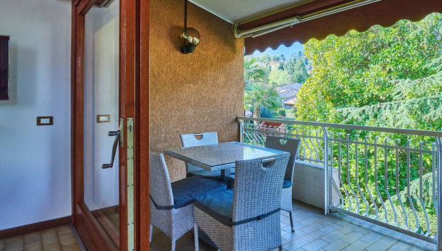 Apartamento de 2 quartos em Porto Valtravaglia com piscina e jardim - Foto 5