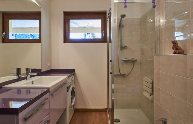 Apartamento de 2 quartos em Porto Valtravaglia com piscina e jardim - Foto 16