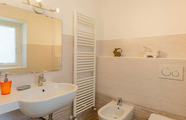 Appartement de 4 chambres à Novate Mezzola avec jardin et terrasse - Photo 5