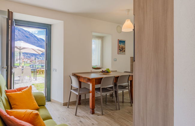 Appartement de 4 chambres à Novate Mezzola avec jardin et terrasse - Photo 6