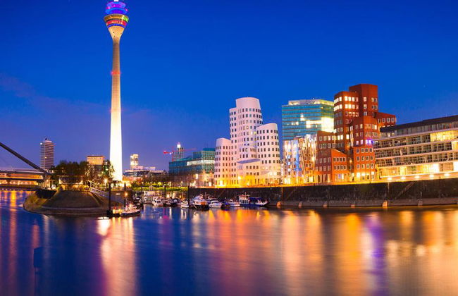 Recorrido a pie privado por Düsseldorf - Foto 3