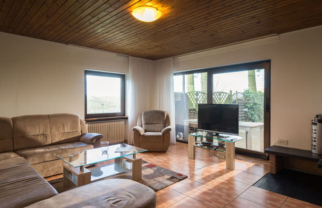 Casa de 12 quartos em Immerath com jardim e terraço - Foto 6