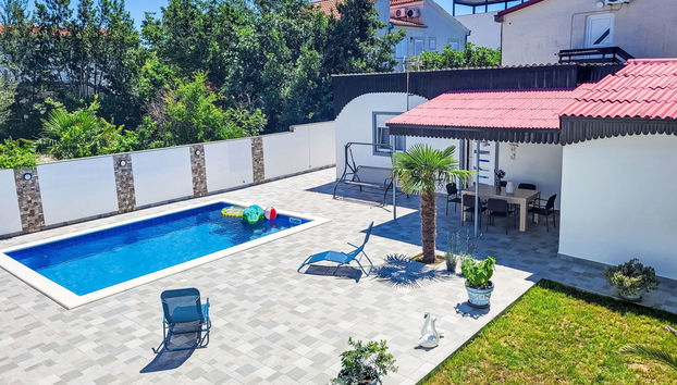 Casa de 3 quartos em Privlaka com piscina privada e terraço - Foto 2
