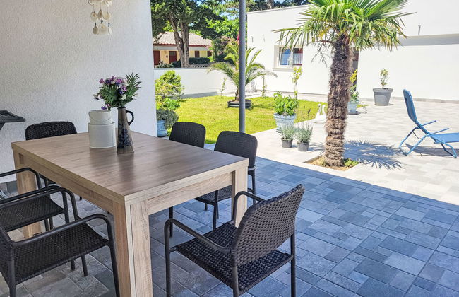 Casa de 3 quartos em Privlaka com piscina privada e terraço - Foto 9