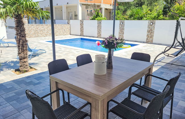 Casa de 3 quartos em Privlaka com piscina privada e terraço - Foto 3