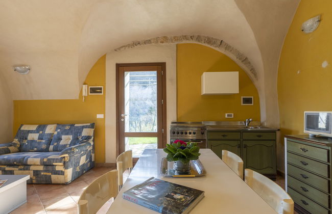 Apartamento de 2 quartos em Prelà com piscina e jardim - Foto 24