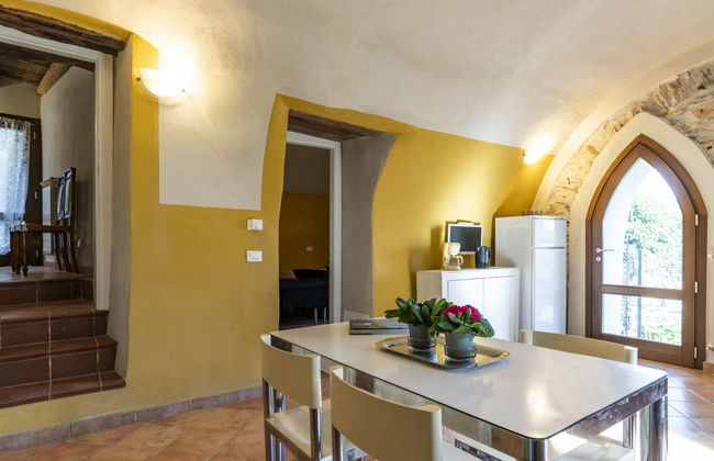 Apartamento de 2 quartos em Prelà com piscina e jardim - Foto 17
