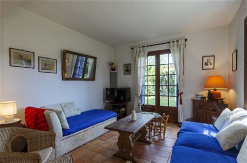 Foto 13 - Casa con 6 camere da letto a Vaux-sur-Mer con giardino e vista mare
