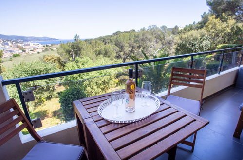 Photo 15 - Appartement de 1 chambre à Bormes-les-Mimosas avec piscine et jardin