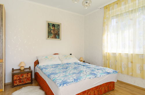 Foto 10 - Casa con 4 camere da letto a Balatonfenyves con giardino e terrazza