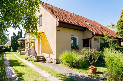 Foto 22 - Casa de 4 quartos em Balatonfenyves com jardim e terraço