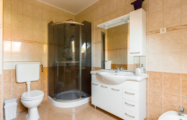 Casa de 5 quartos em Balatonfenyves com jardim e terraço - Foto 8