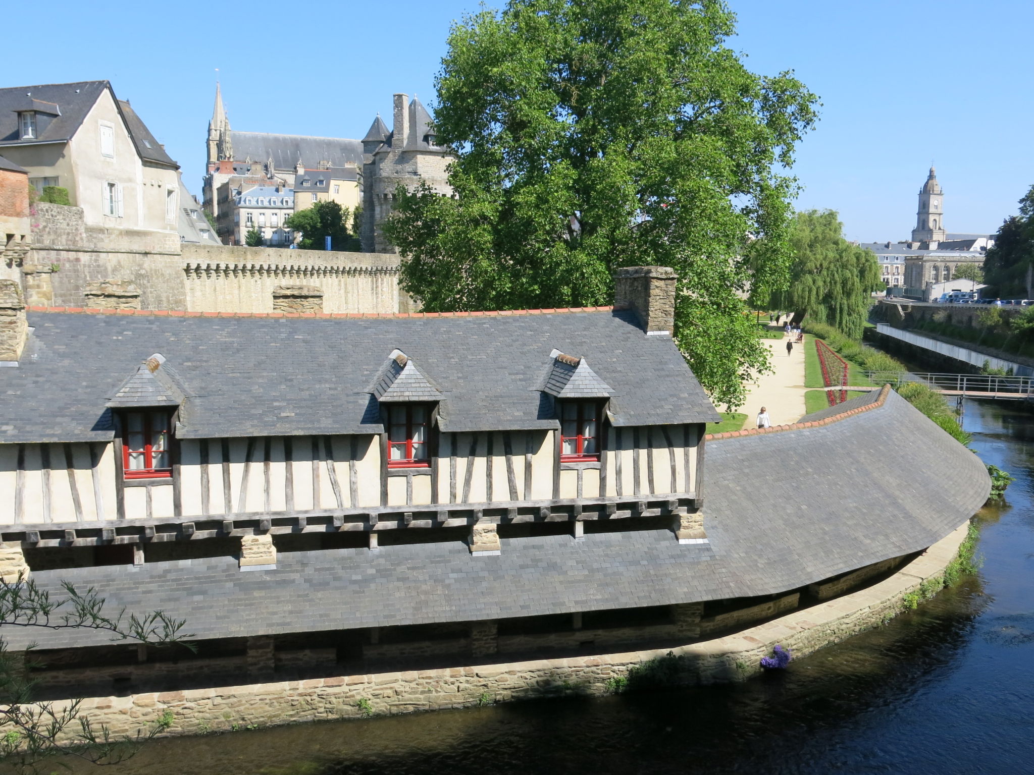 Photo 34 - Maison de 4 chambres à Theix-Noyalo avec piscine privée et jardin