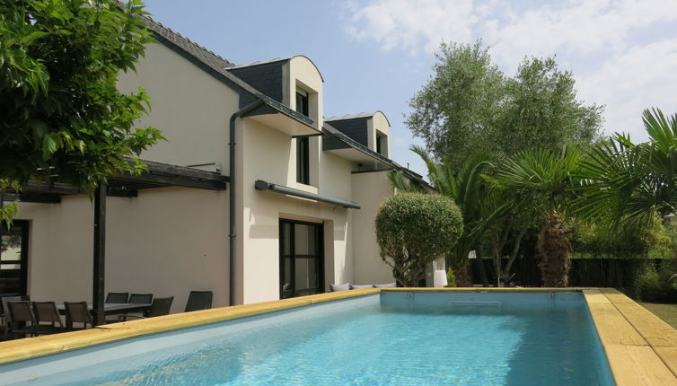 Photo 1 - Maison de 4 chambres à Theix-Noyalo avec piscine privée et vues à la mer