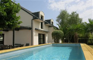 Photo 1 - 4 bedroom House in Theix-Noyalo with private pool and sea view