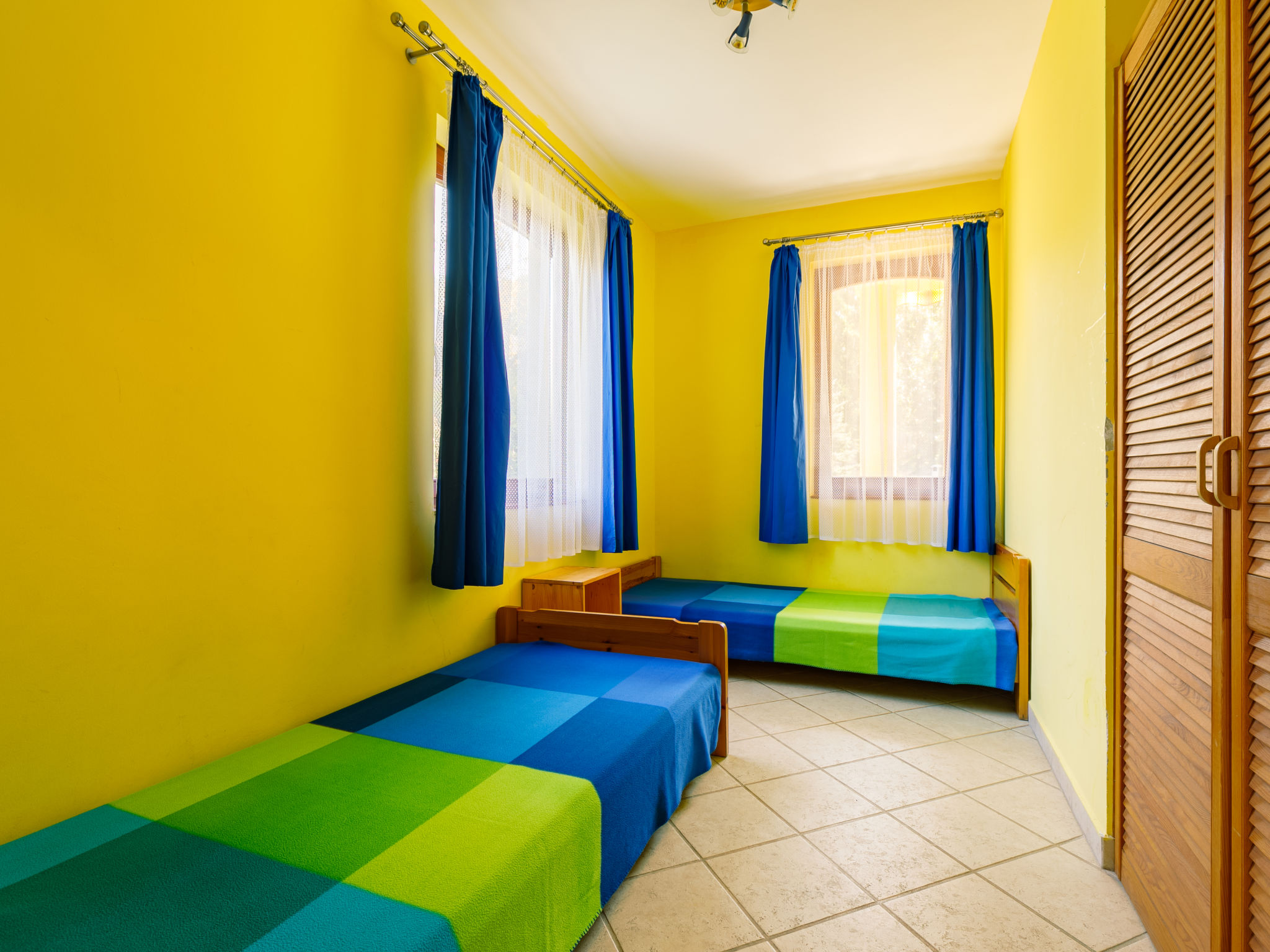 Foto 10 - Appartamento con 4 camere da letto a Balatonszárszó con giardino e terrazza