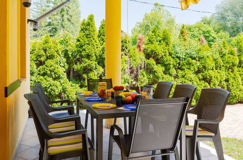 Foto 21 - Apartamento de 4 quartos em Balatonszárszó com jardim e terraço