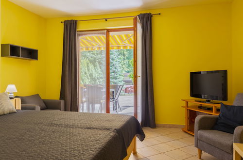 Foto 6 - Apartamento de 4 quartos em Balatonszárszó com jardim e terraço