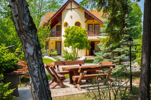 Foto 25 - Apartamento de 4 quartos em Balatonszárszó com jardim e terraço
