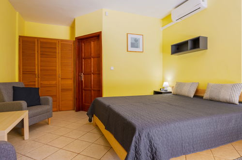 Foto 8 - Apartamento de 4 quartos em Balatonszárszó com jardim e terraço
