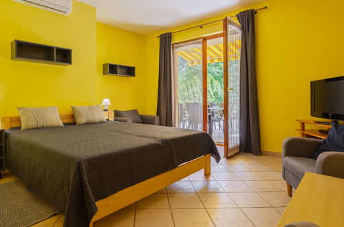 Foto 7 - Apartamento de 4 quartos em Balatonszárszó com jardim e terraço