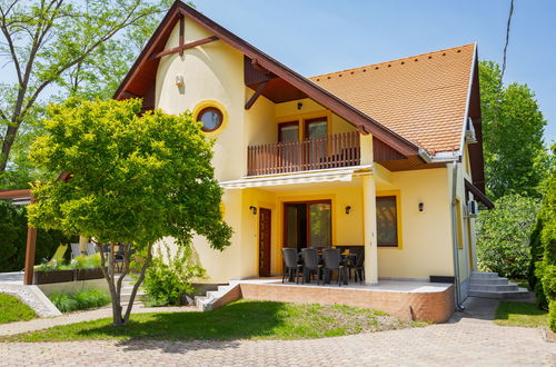 Foto 30 - Apartamento de 4 quartos em Balatonszárszó com jardim e terraço