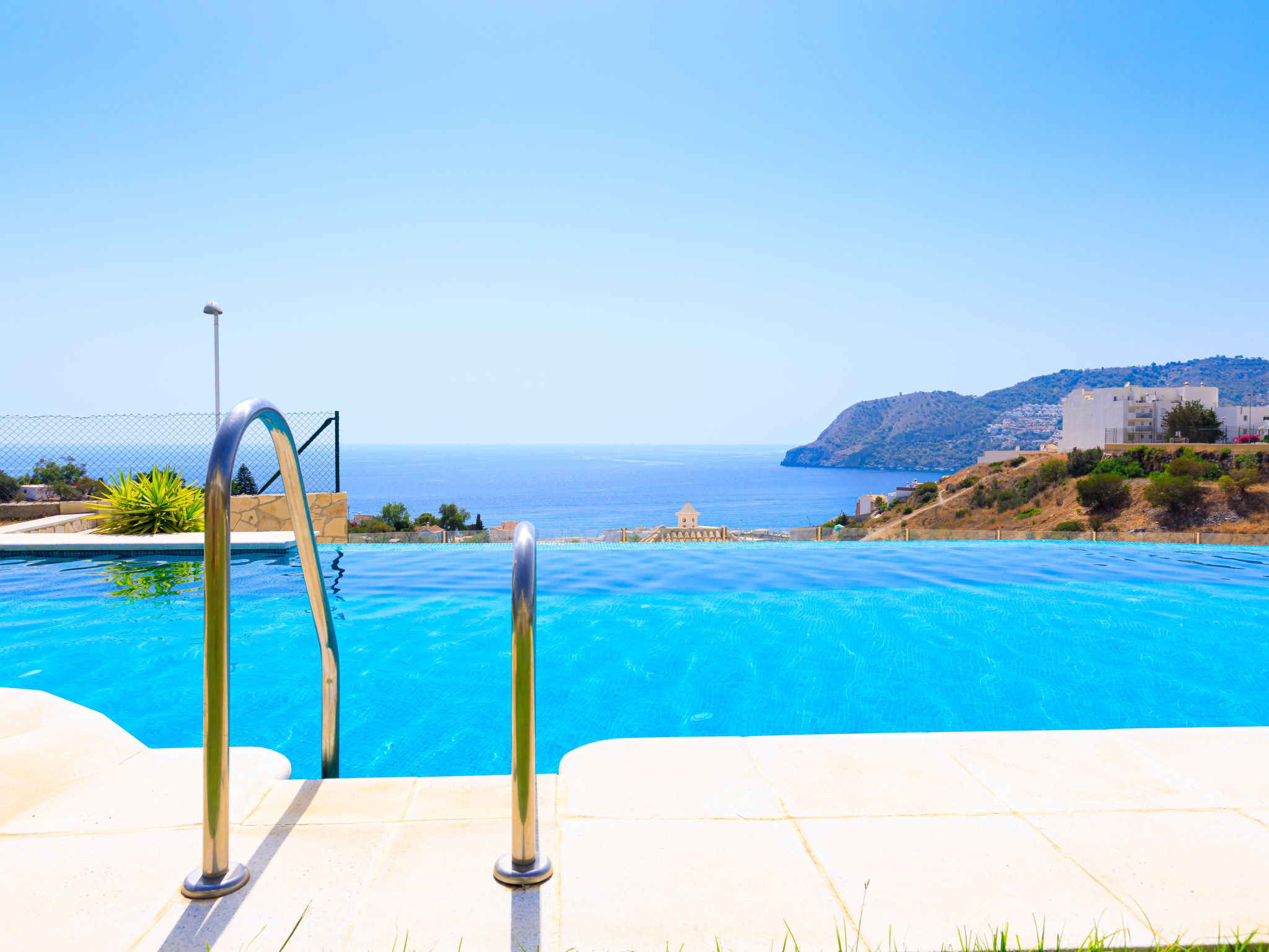 Foto 1 - Casa de 4 habitaciones en Almuñécar con piscina y vistas al mar