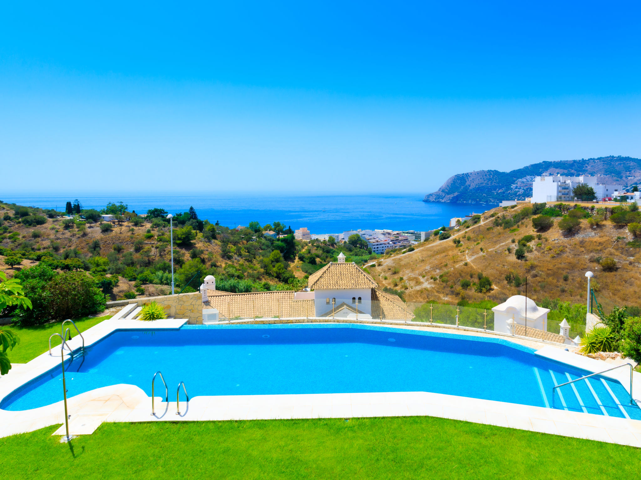 Foto 1 - Casa de 3 habitaciones en Almuñécar con piscina y vistas al mar