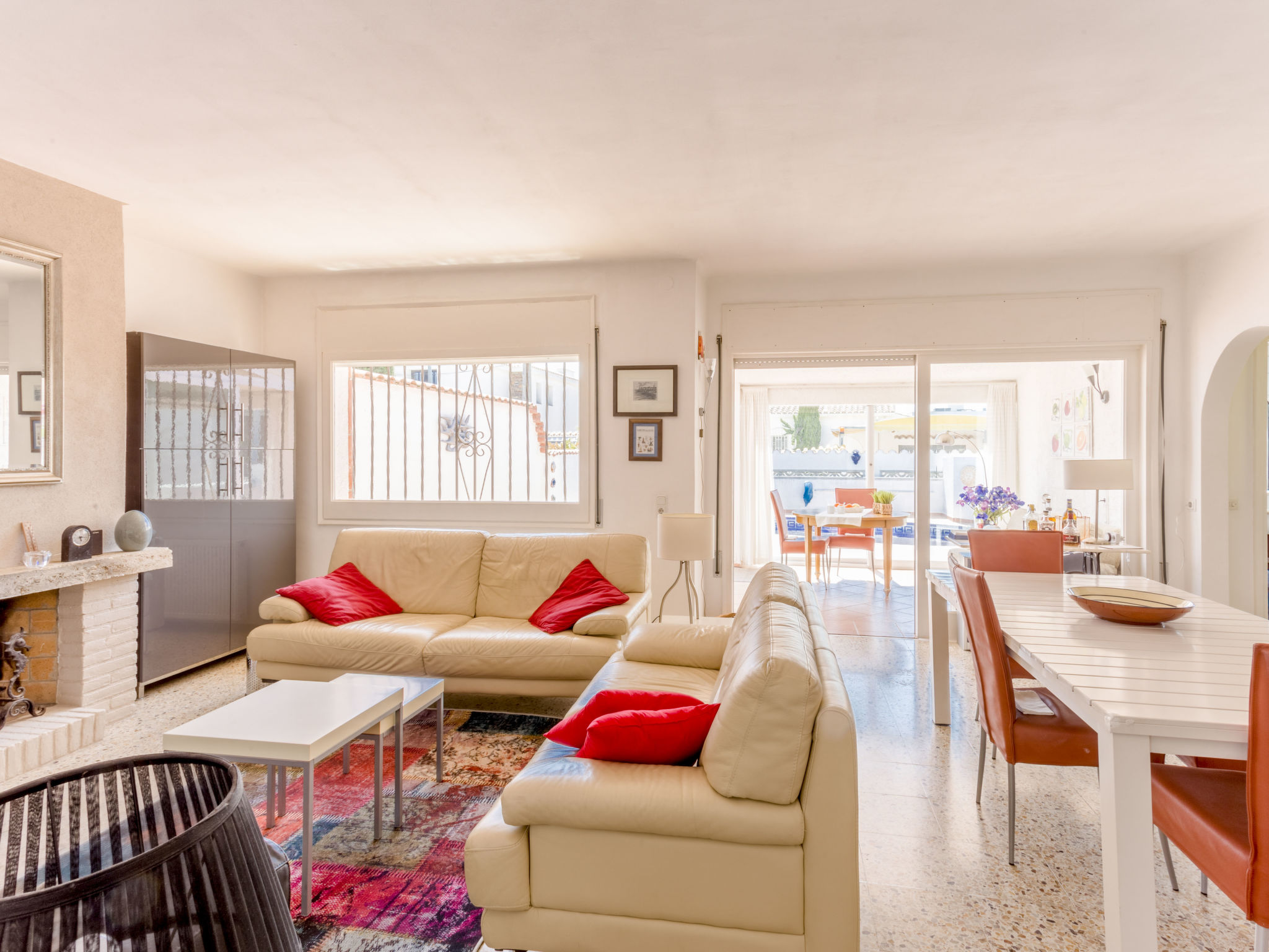 Foto 3 - Casa de 2 habitaciones en Castelló d'Empúries con piscina privada y vistas al mar