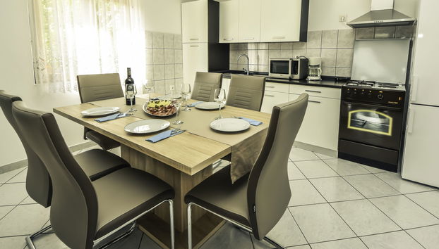 Casa de 3 quartos em Novigrad com terraço - Foto 3