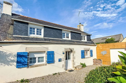 Photo 1 - 4 bedroom House in Plonéour-Lanvern with garden