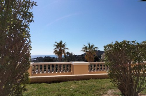 Photo 4 - 1 bedroom Apartment in Saint-Raphaël with swimming pool and sea view