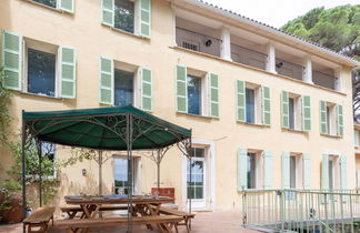 Photo 1 - Maison de 5 chambres à Besse-sur-Issole avec piscine et jardin