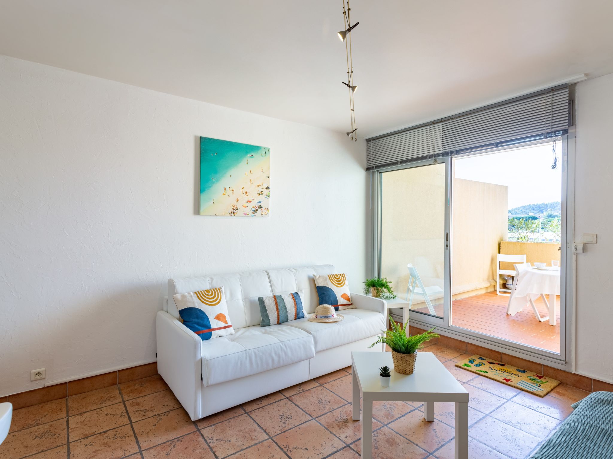 Foto 6 - Appartamento con 1 camera da letto a Bormes-les-Mimosas con piscina e vista mare