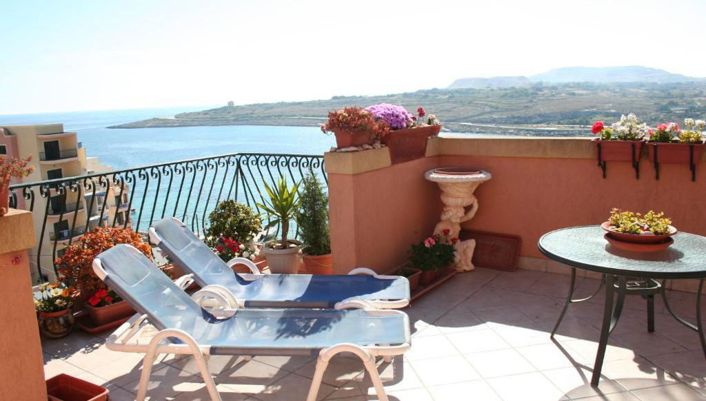 White Dolphin Complex Hotel - Photo 1