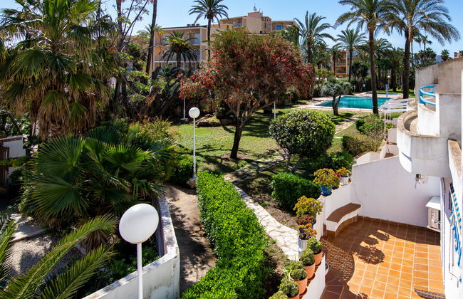3 bedroom Apartment in Dénia with swimming pool and garden - Photo 2