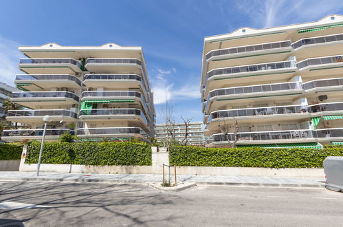 Foto 26 - Appartamento con 2 camere da letto a Salou con piscina e vista mare