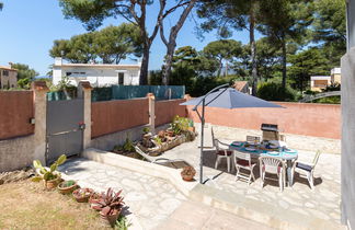 Foto 3 - Apartamento de 3 quartos em Saint-Cyr-sur-Mer com jardim e terraço