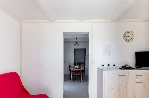 Foto 7 - Apartment mit 3 Schlafzimmern in Saint-Cyr-sur-Mer mit garten und blick aufs meer
