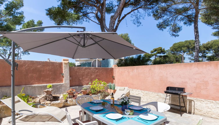 Photo 1 - 3 bedroom Apartment in Saint-Cyr-sur-Mer with garden and terrace