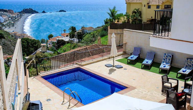 Photo 1 - 4 bedroom House in Almuñécar with private pool and sea view