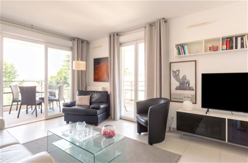 Foto 6 - Apartamento de 2 habitaciones en Cagnes-sur-Mer con terraza y vistas al mar