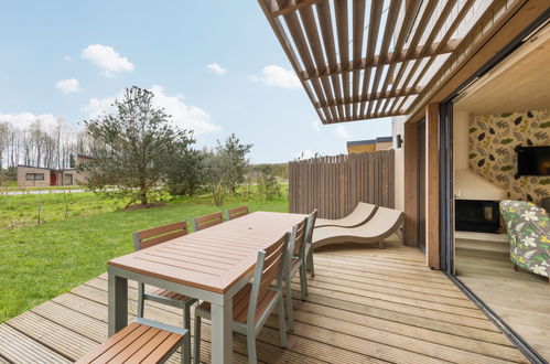 Foto 3 - Casa de 3 habitaciones en Villeneuve-le-Comte con piscina y terraza