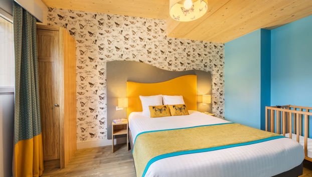 Casa de 3 habitaciones en Villeneuve-le-Comte con piscina y terraza - Foto 4