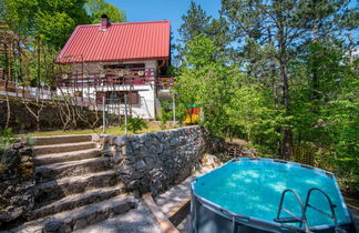 Foto 3 - Casa de 1 quarto em Fužine com piscina privada e jardim