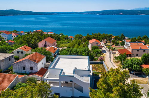 Foto 22 - Appartamento con 1 camera da letto a Novigrad con piscina e vista mare