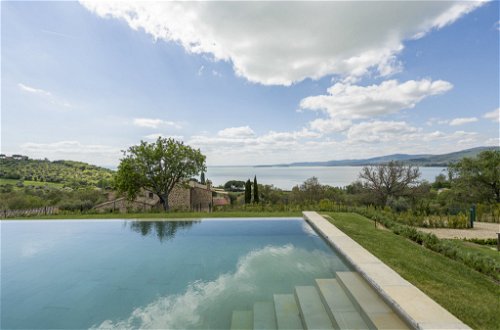 Foto 2 - Casa con 3 camere da letto a Magione con piscina privata e vista sulle montagne