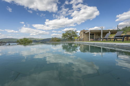 Foto 24 - Casa de 3 quartos em Magione com piscina privada e vista para a montanha