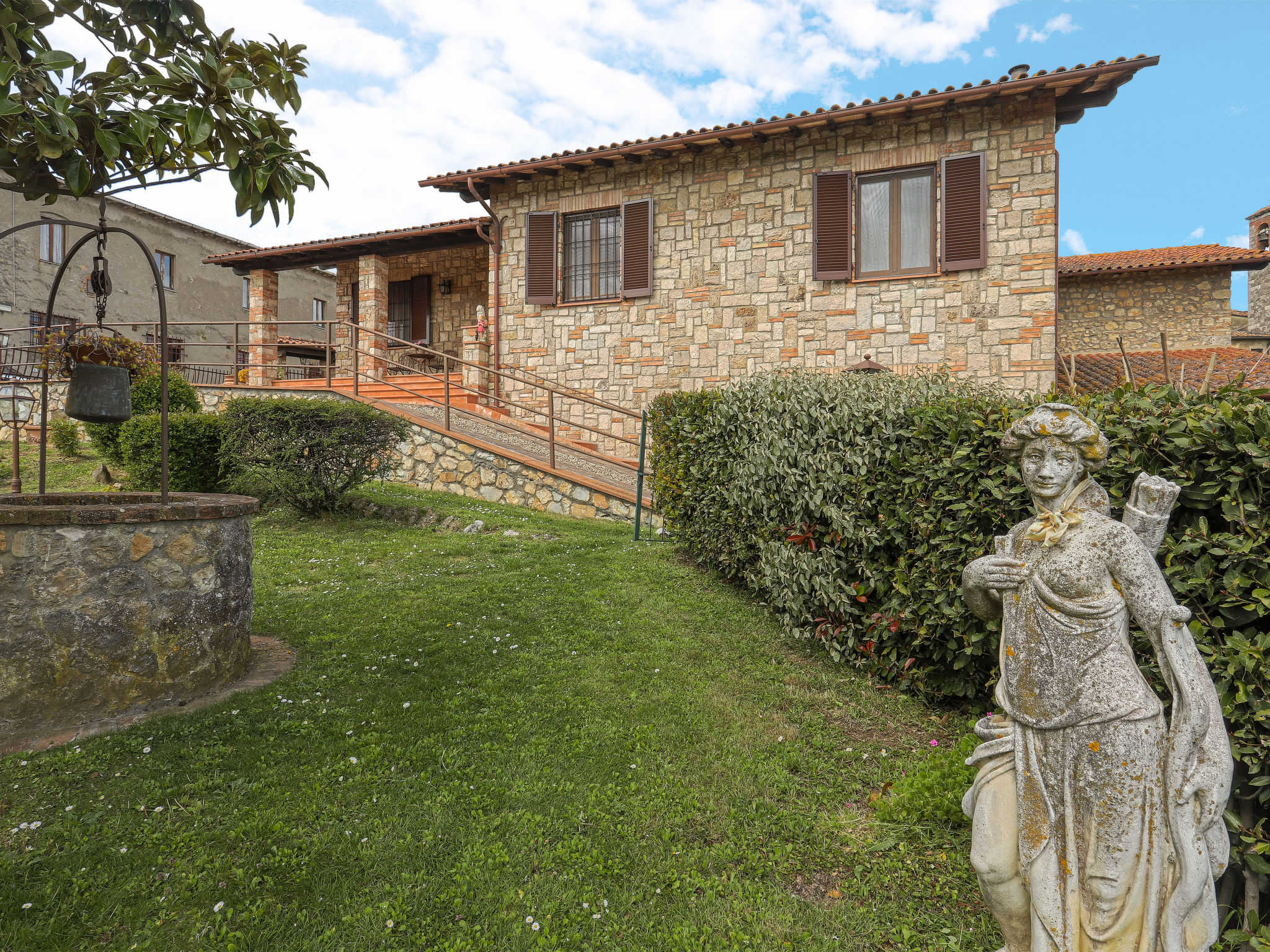 Foto 26 - Casa de 3 habitaciones en Colle di Val d'Elsa con piscina privada y jardín